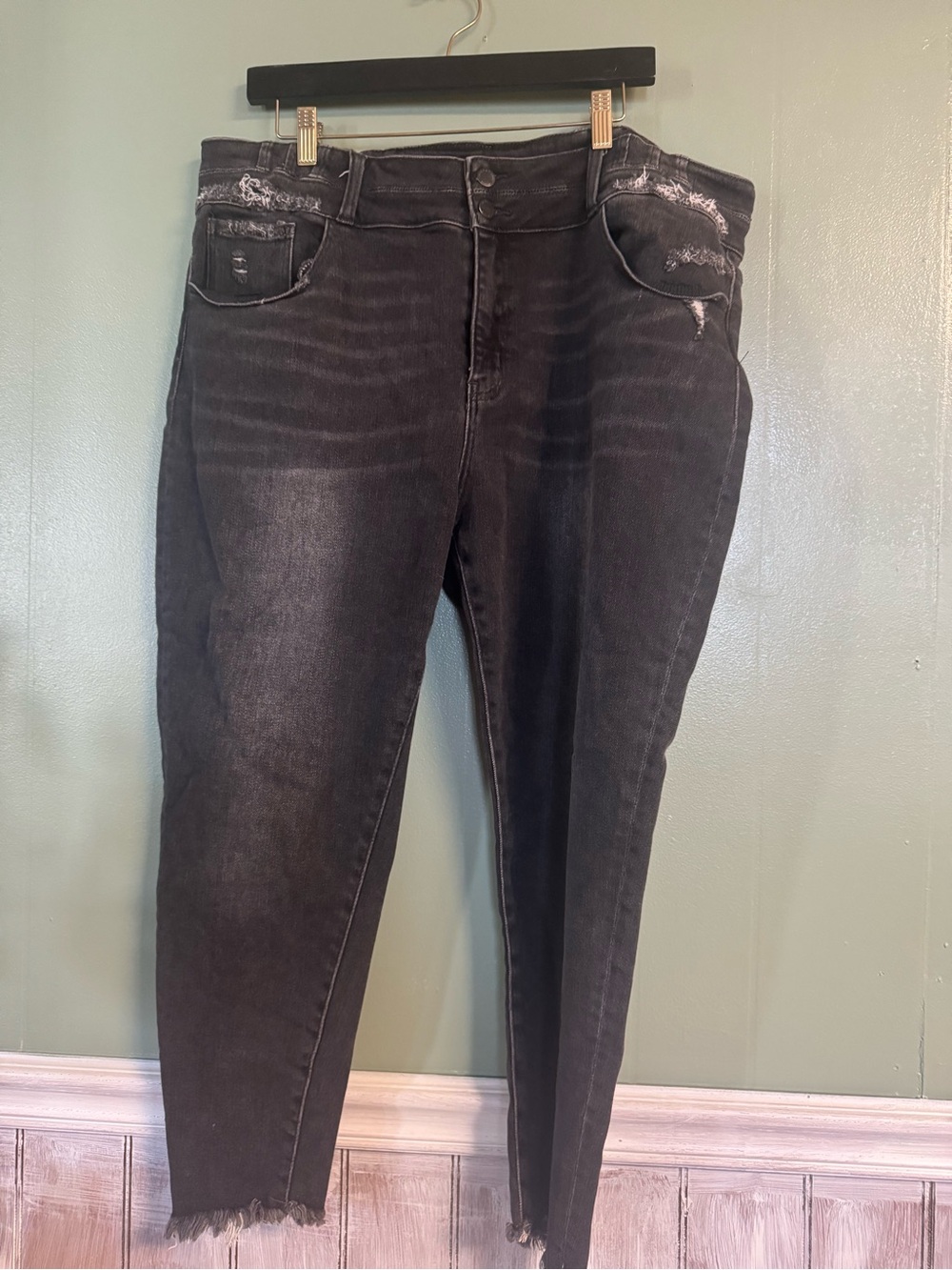 KanCan Black Skinny Distressed Jeans